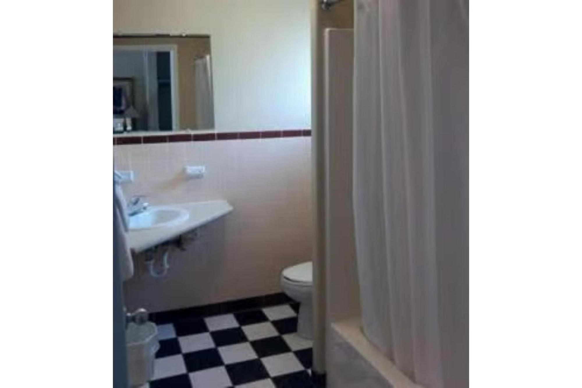 Western Inn Hamilton Εξωτερικό φωτογραφία